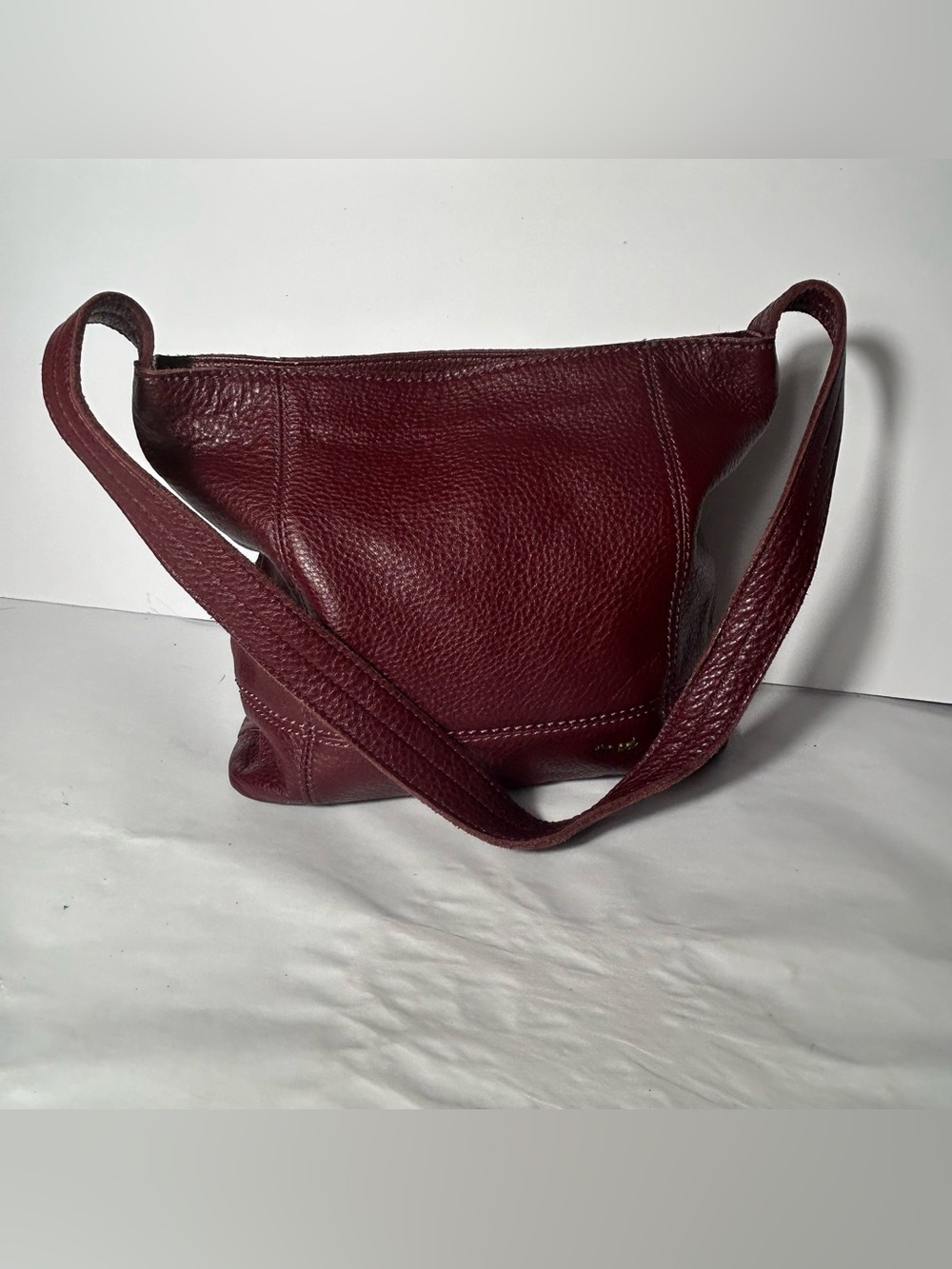 The Sak De Young Pebble Leather Shoulder Handbag Hobo Burgundy Casual Everyday